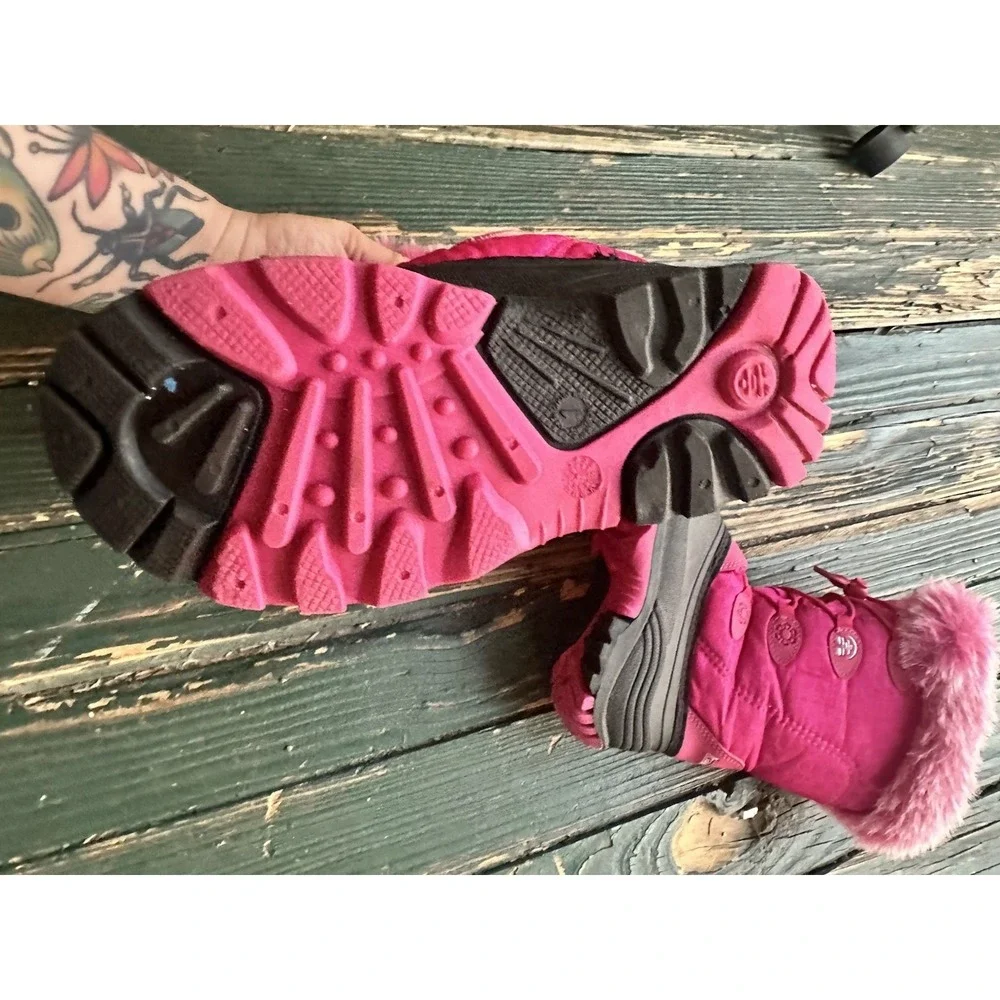 Kamik Kids Girls snow Boots Size 10 Fushia Lace Up  1 Pink Faux Fur